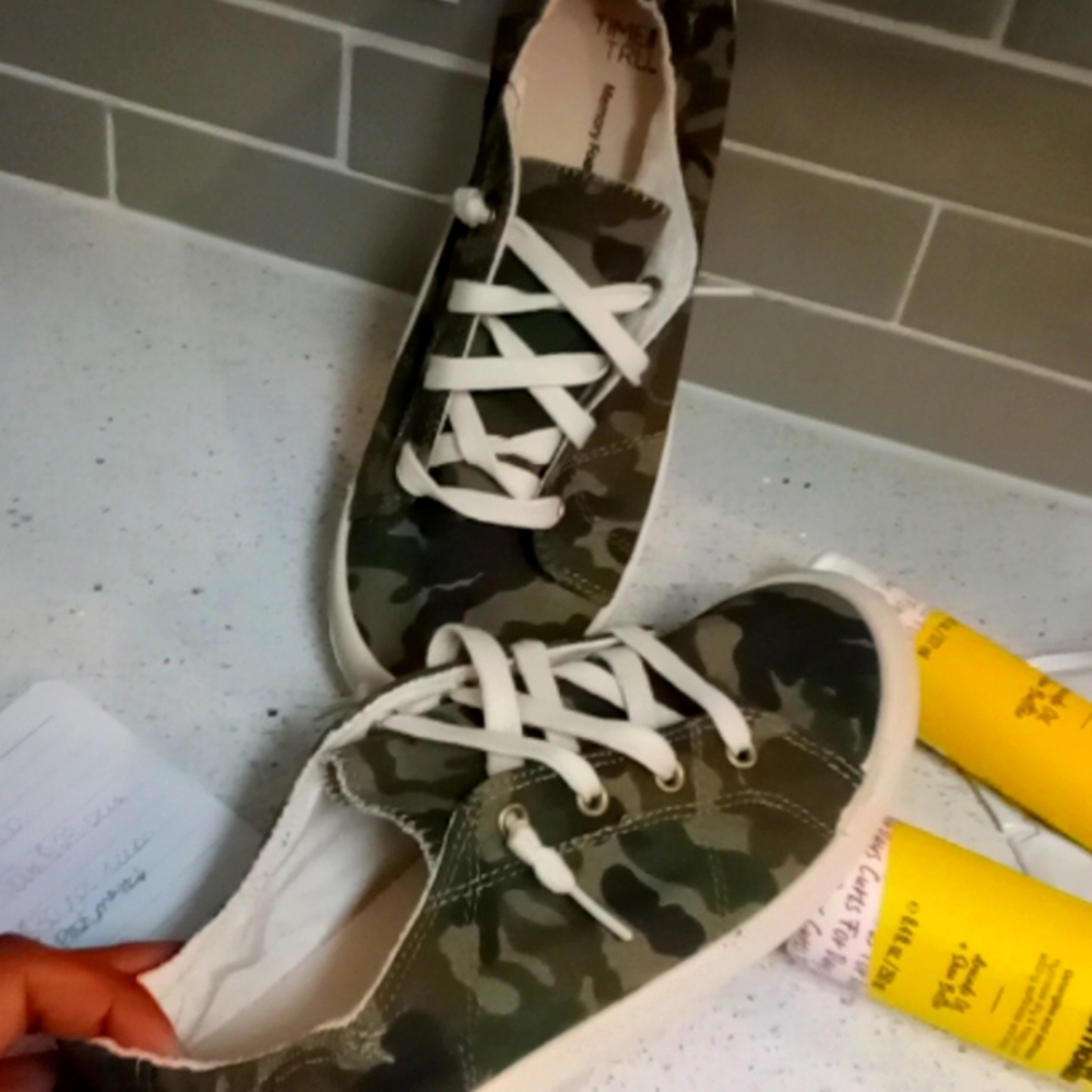 Time & Tru Low Cut Camo Shoe